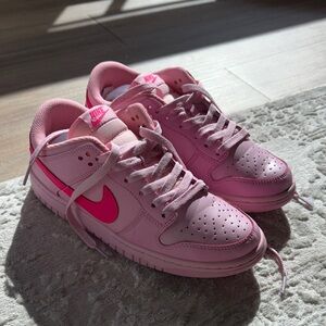 Nike Vibrant Pink Athletic Shoes